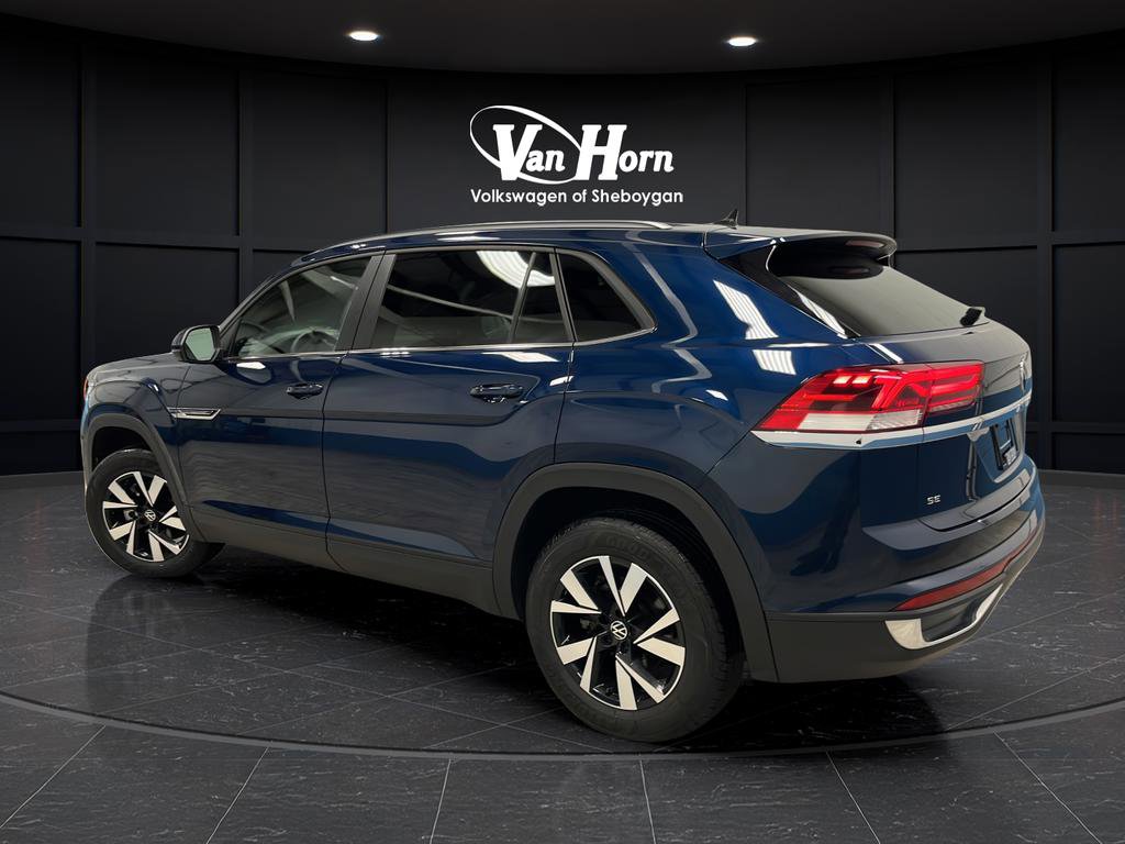 Used 2022 Volkswagen Atlas Cross Sport SE image 5
