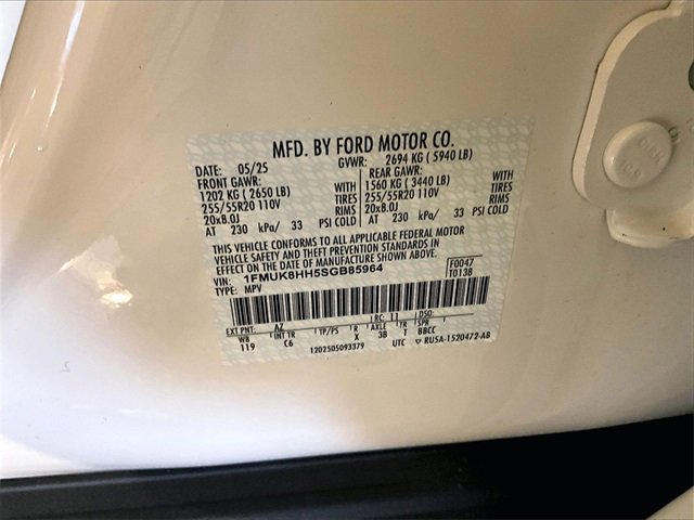 Used 2025 Ford Explorer Platinum image 35