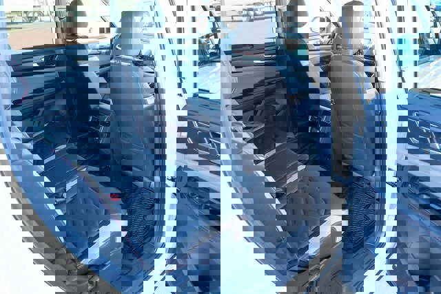 New 2026 Volkswagen Atlas Peak Edition image 38