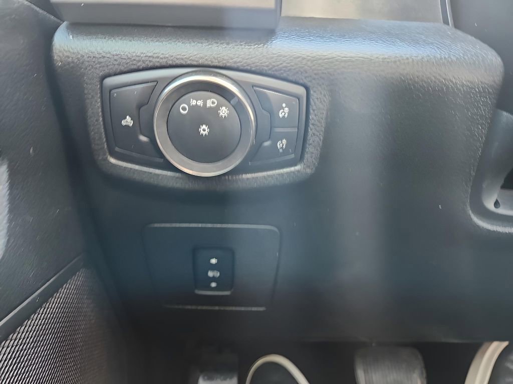 Used 2018 Ford F150 Raptor w/ Equipment Group 802A Luxury AWD/4WD image 17