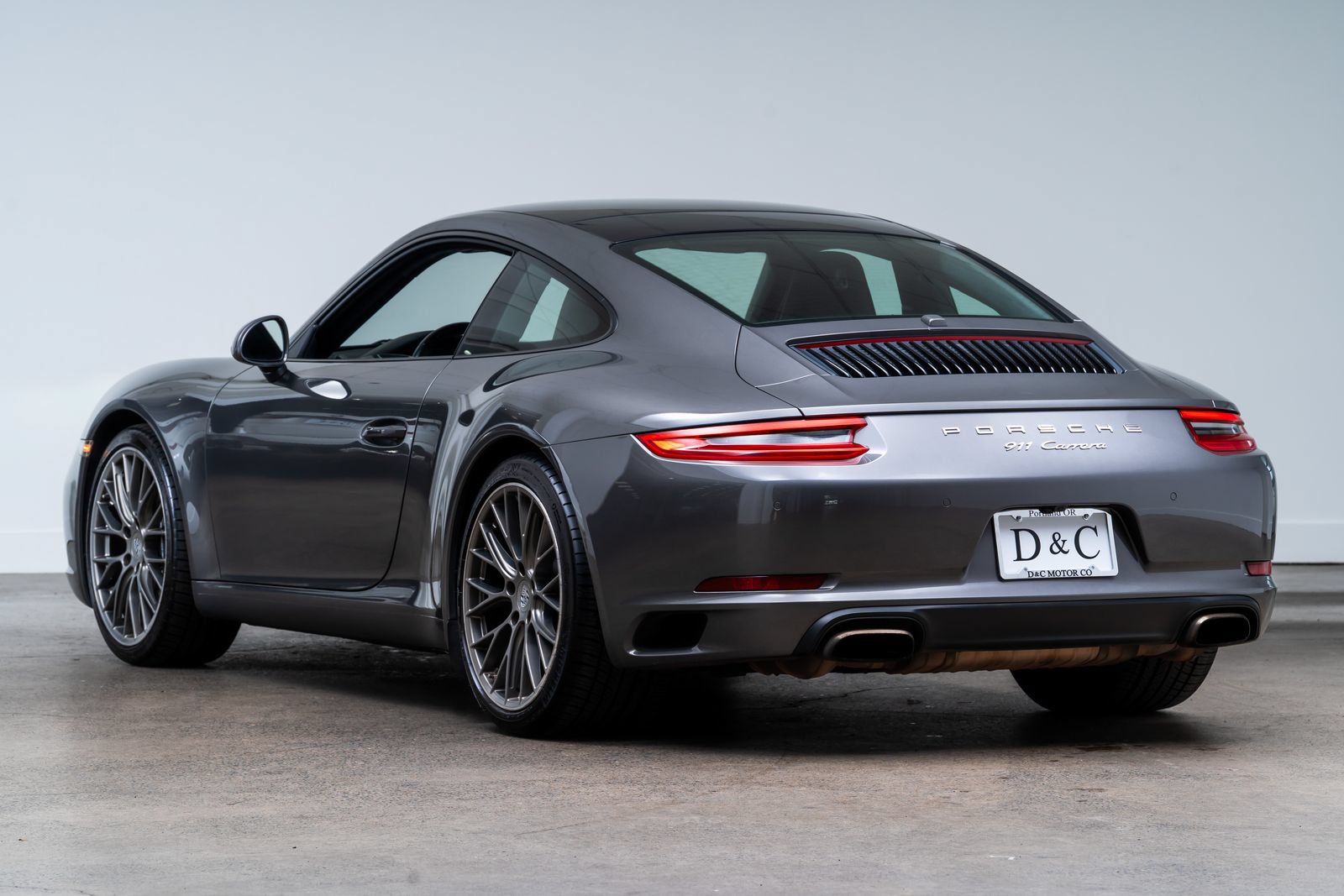 Used 2018 Porsche 911 Carrera RWD image 4