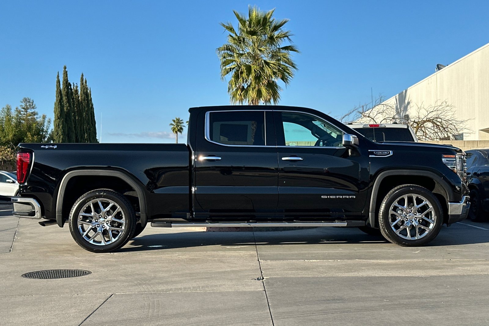 New 2026 GMC Sierra 1500 SLT w/ SLT Premium Plus Package image 8