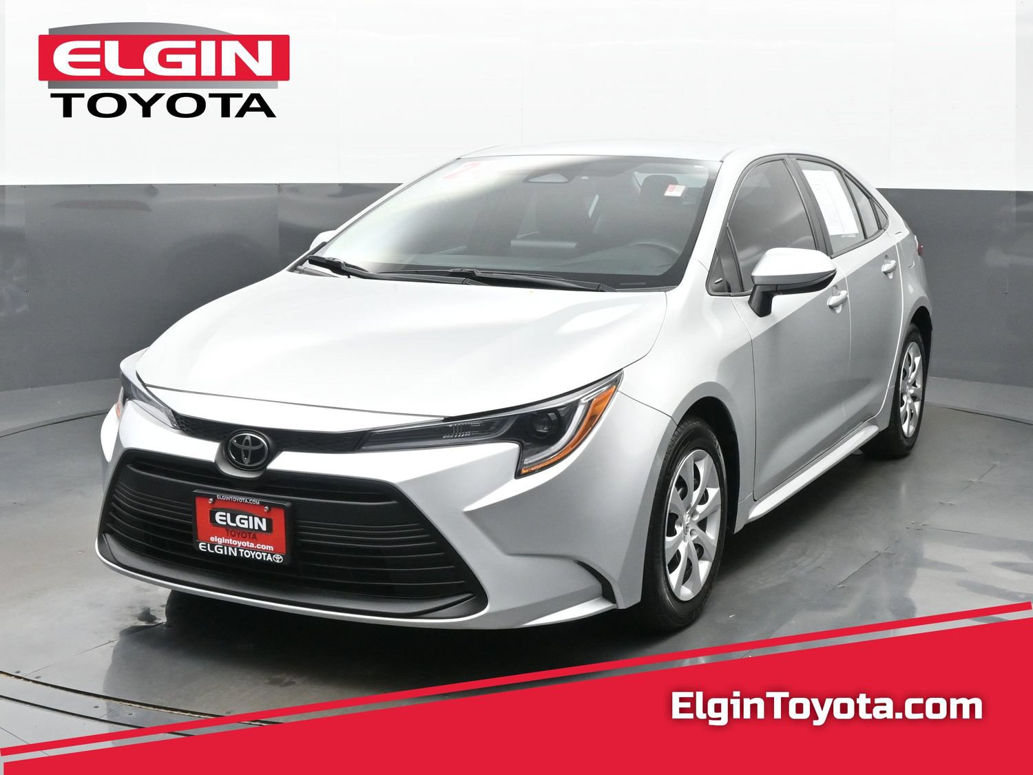 Used 2024 Toyota Corolla LE FWD image 1
