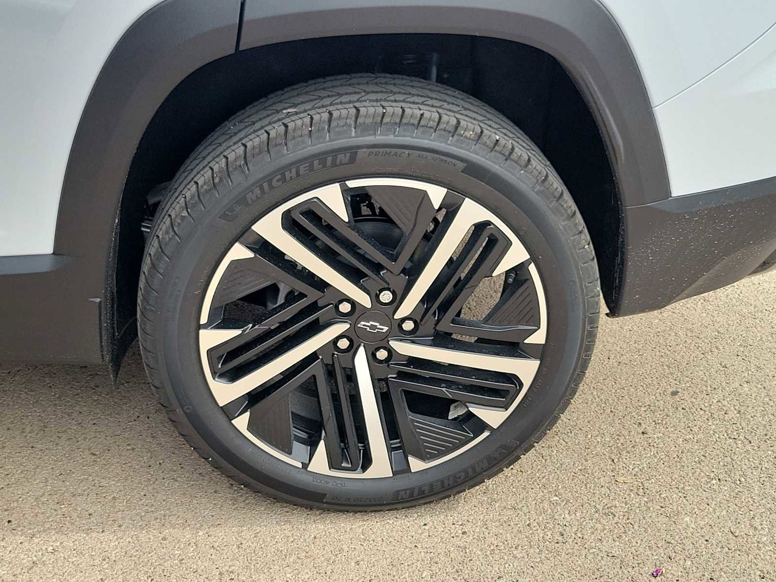 New 2026 Chevrolet Equinox RS w/ Safety and Technology Package AWD/4WD image 12