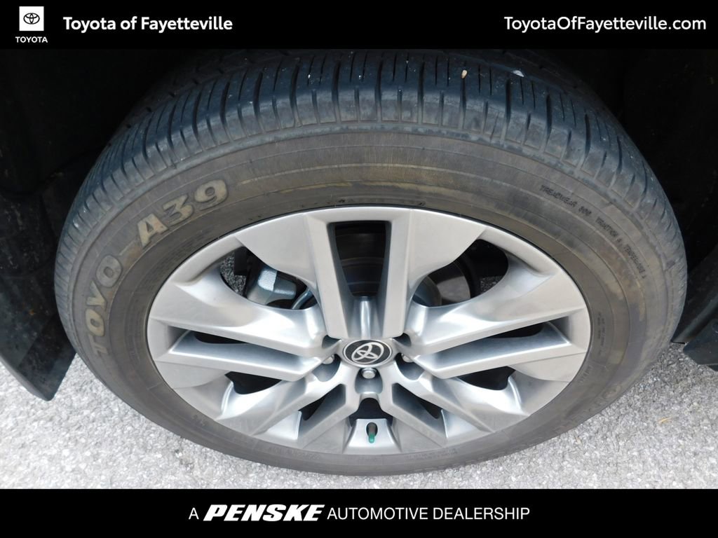 Certified 2022 Toyota RAV4 XLE Premium image 9