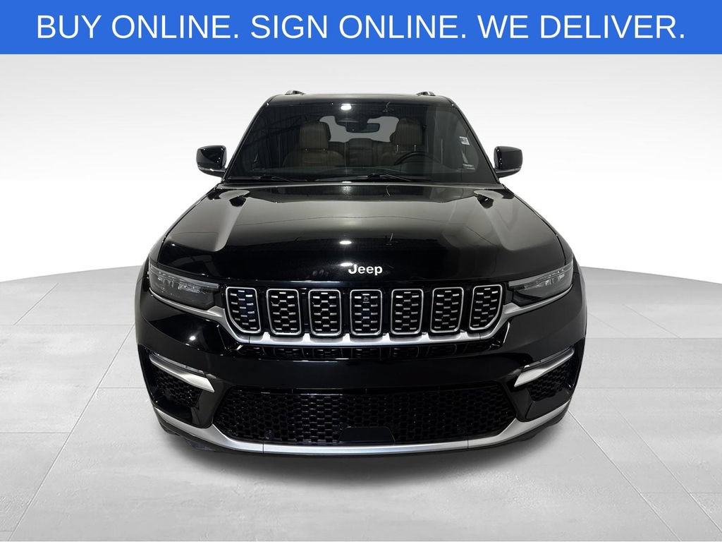 Used 2022 Jeep Grand Cherokee Summit w/ Luxury Tech Group V AWD/4WD image 11