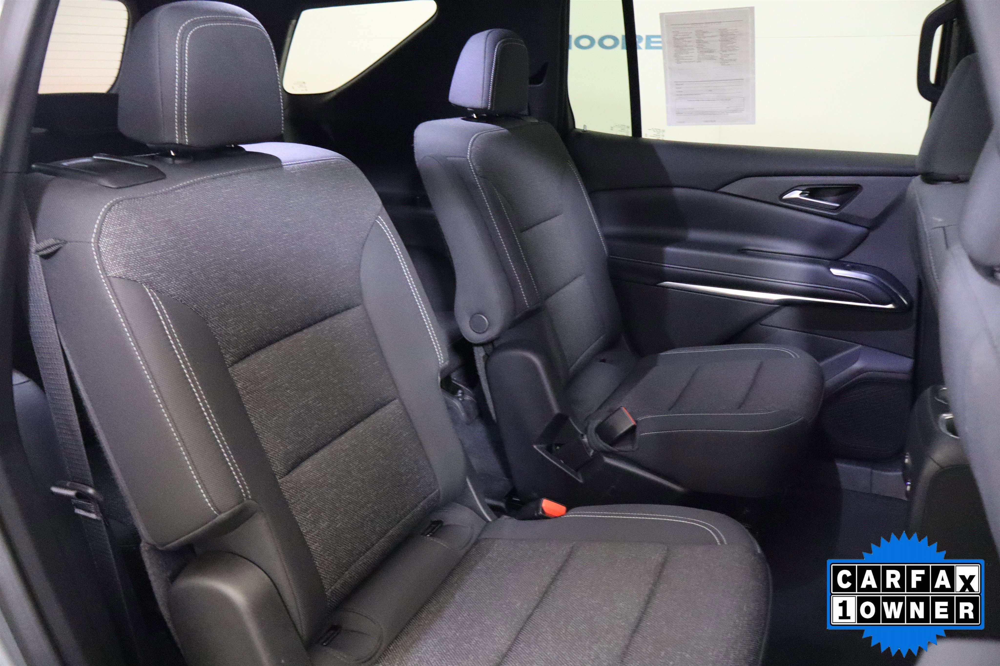 Used 2025 Chevrolet Traverse LT image 21