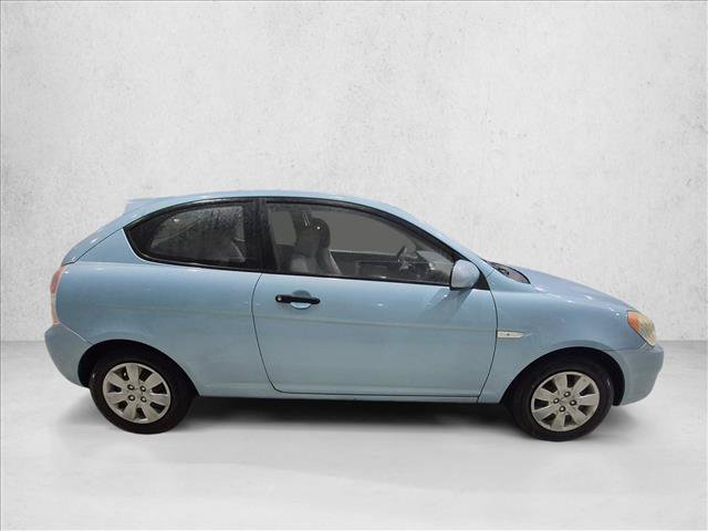 Used 2010 Hyundai Accent GS w/ Premium Pkg 3 FWD image 4
