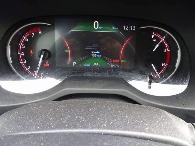 Used 2023 Toyota RAV4 XLE Premium image 12