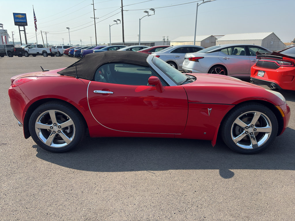 Used 2008 Pontiac Solstice Convertible w/ Premium Package RWD image 19