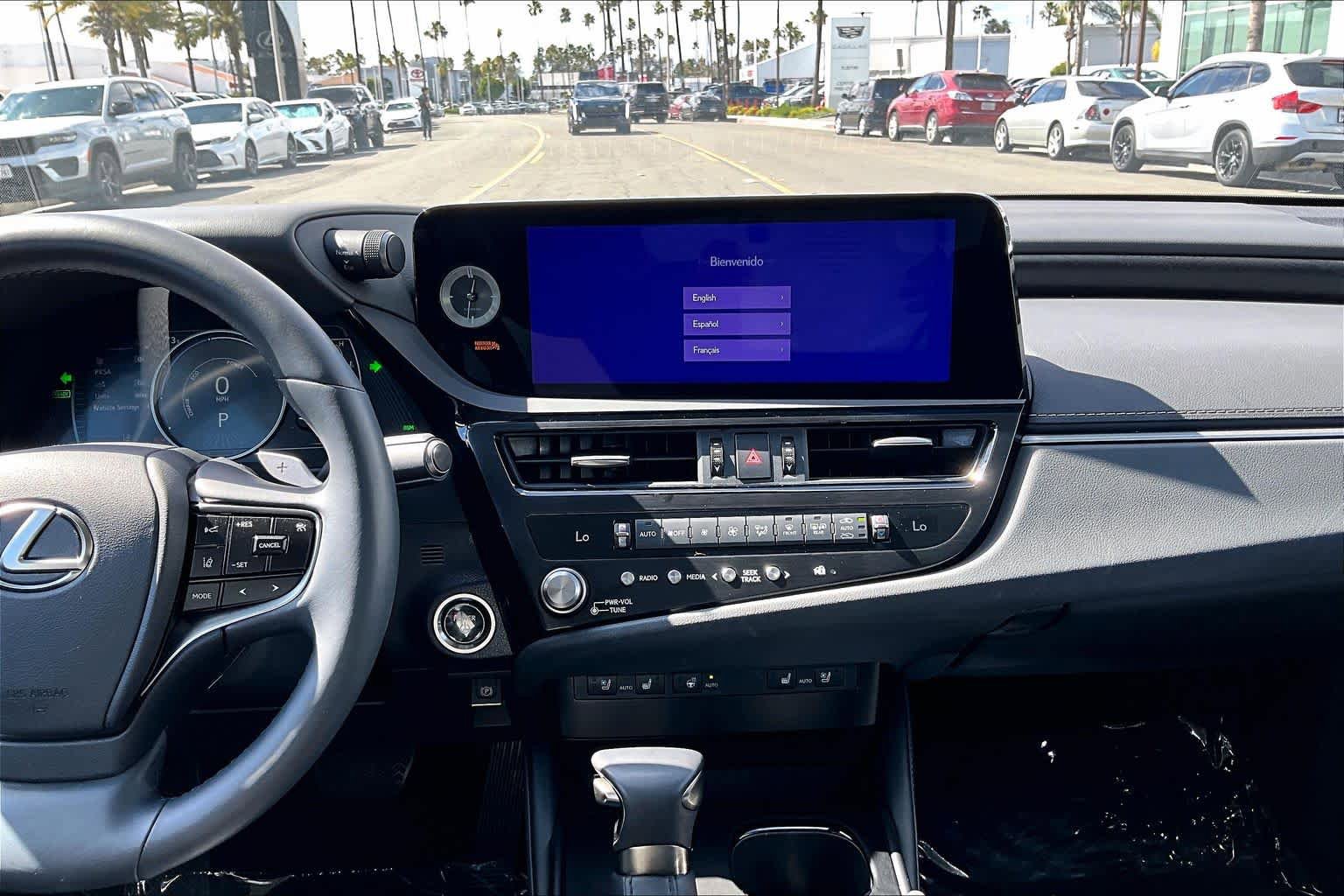 Used 2025 Lexus ES 300h F Sport w/ Accessory Package (Z1) image 7