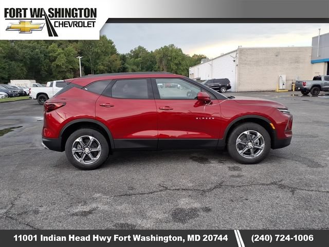 New 2026 Chevrolet Blazer LT w/ Convenience Package FWD image 2