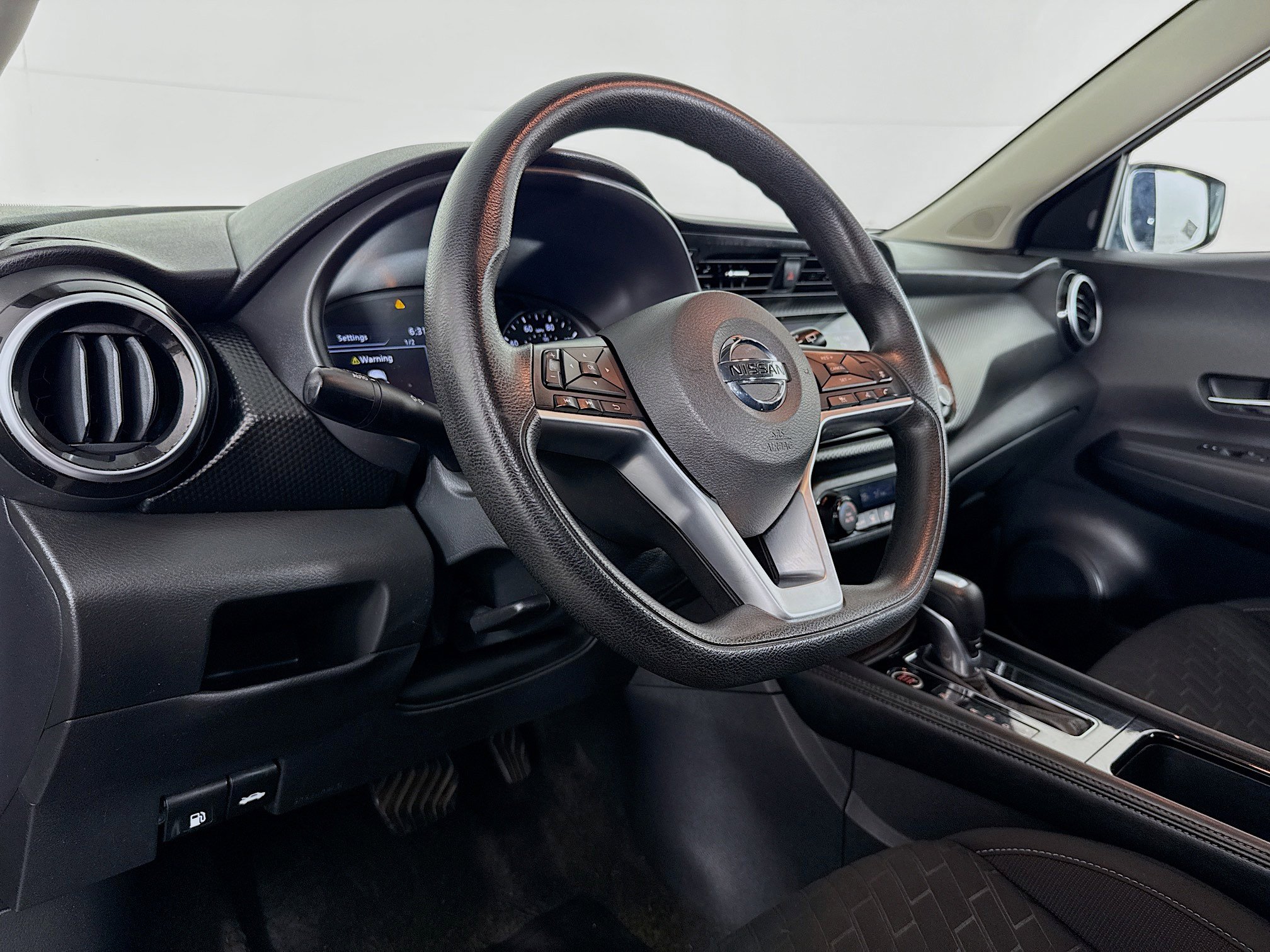 Used 2021 Nissan Kicks SV image 22