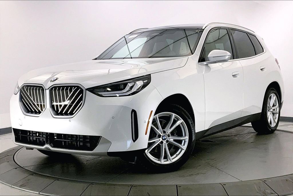 Certified 2025 BMW X3 xDrive30i w/ Convenience Package image 11