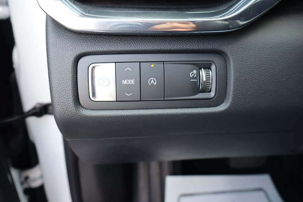 Used 2025 GMC Acadia Elevation w/ Elevation Premium Package FWD image 16
