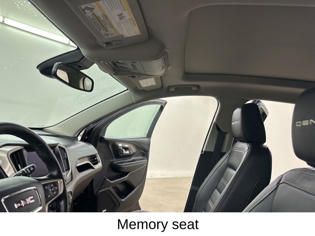 Used 2024 GMC Terrain Denali w/ Denali Premium Package image 32