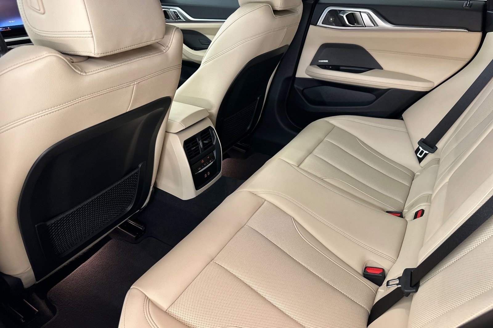 Certified 2024 BMW 430i Gran Coupe w/ Premium Package RWD image 28