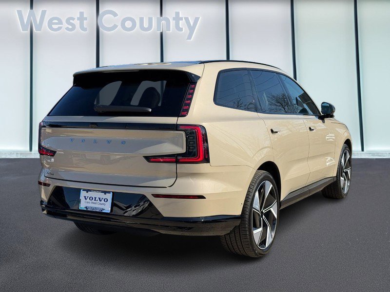 Certified 2025 Volvo EX90 Ultra image 4