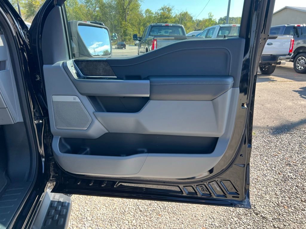 New 2025 Ford F150 Lightning Flash image 20