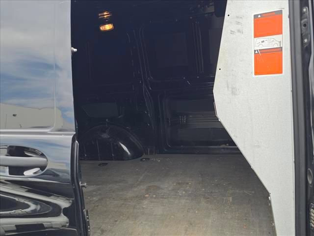 Used 2016 Mercedes-Benz Metris image 16