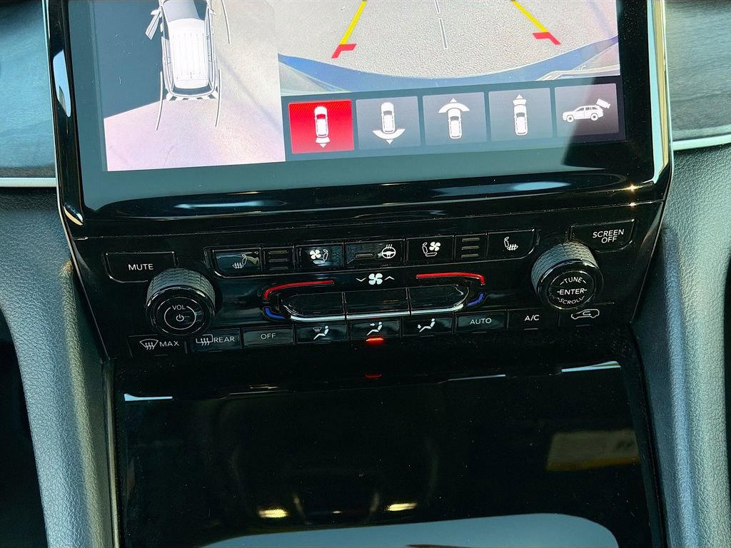 Used 2024 Jeep Grand Cherokee L Limited w/ Luxury Tech Group II image 36