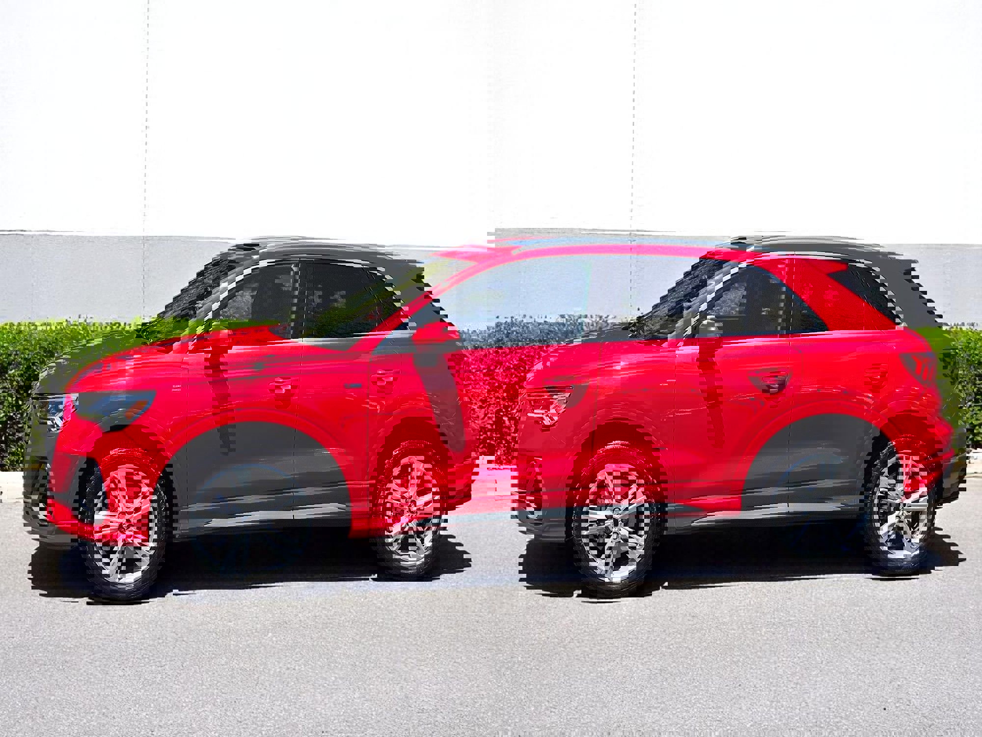 Used 2023 Audi Q3 2.0T Premium w/ 19" Wheel Package AWD/4WD image 11