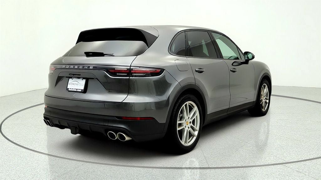 Used 2019 Porsche Cayenne S w/ Premium Plus Package AWD/4WD image 5