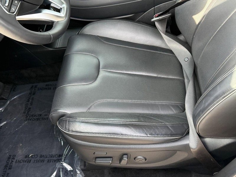 Used 2021 Hyundai Palisade Limited image 17