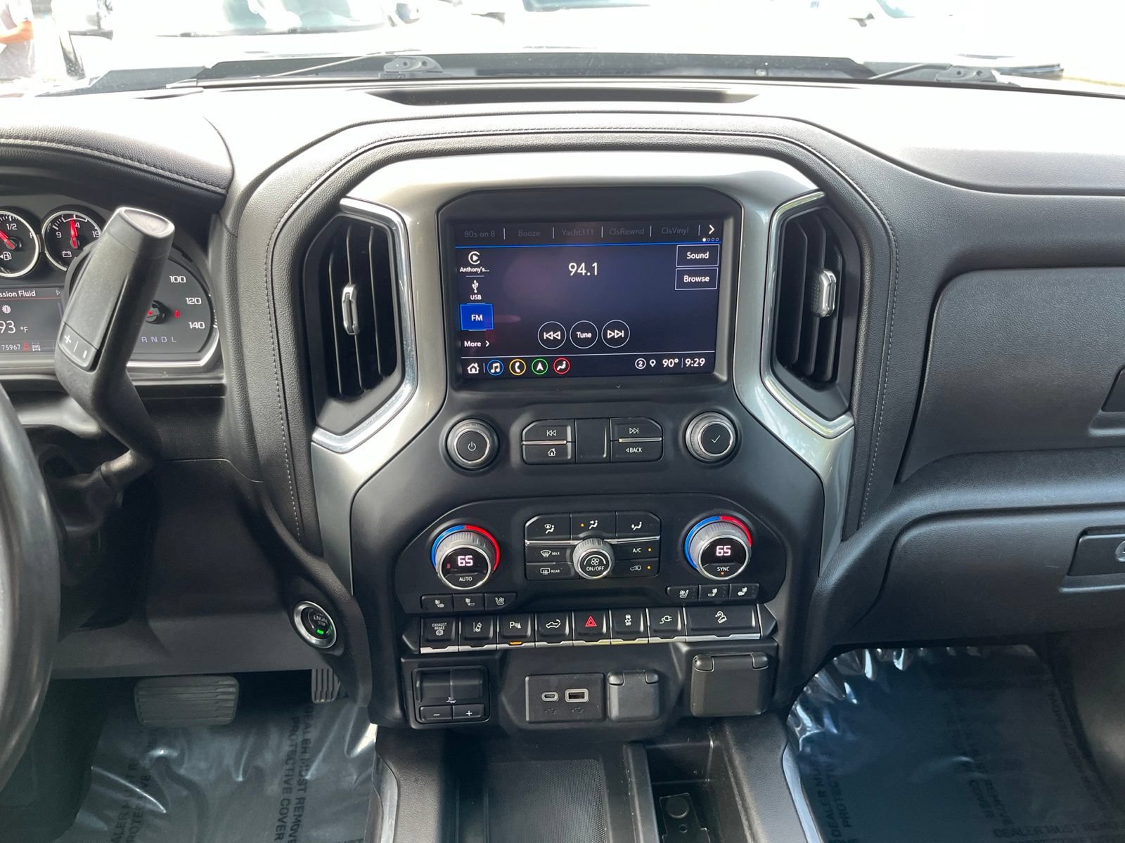 Used 2022 Chevrolet Silverado 3500 LTZ w/ LTZ Plus Package AWD/4WD image 10