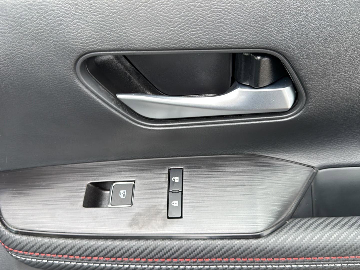 New 2026 Nissan Kicks SR w/ Cold Weather Package image 23