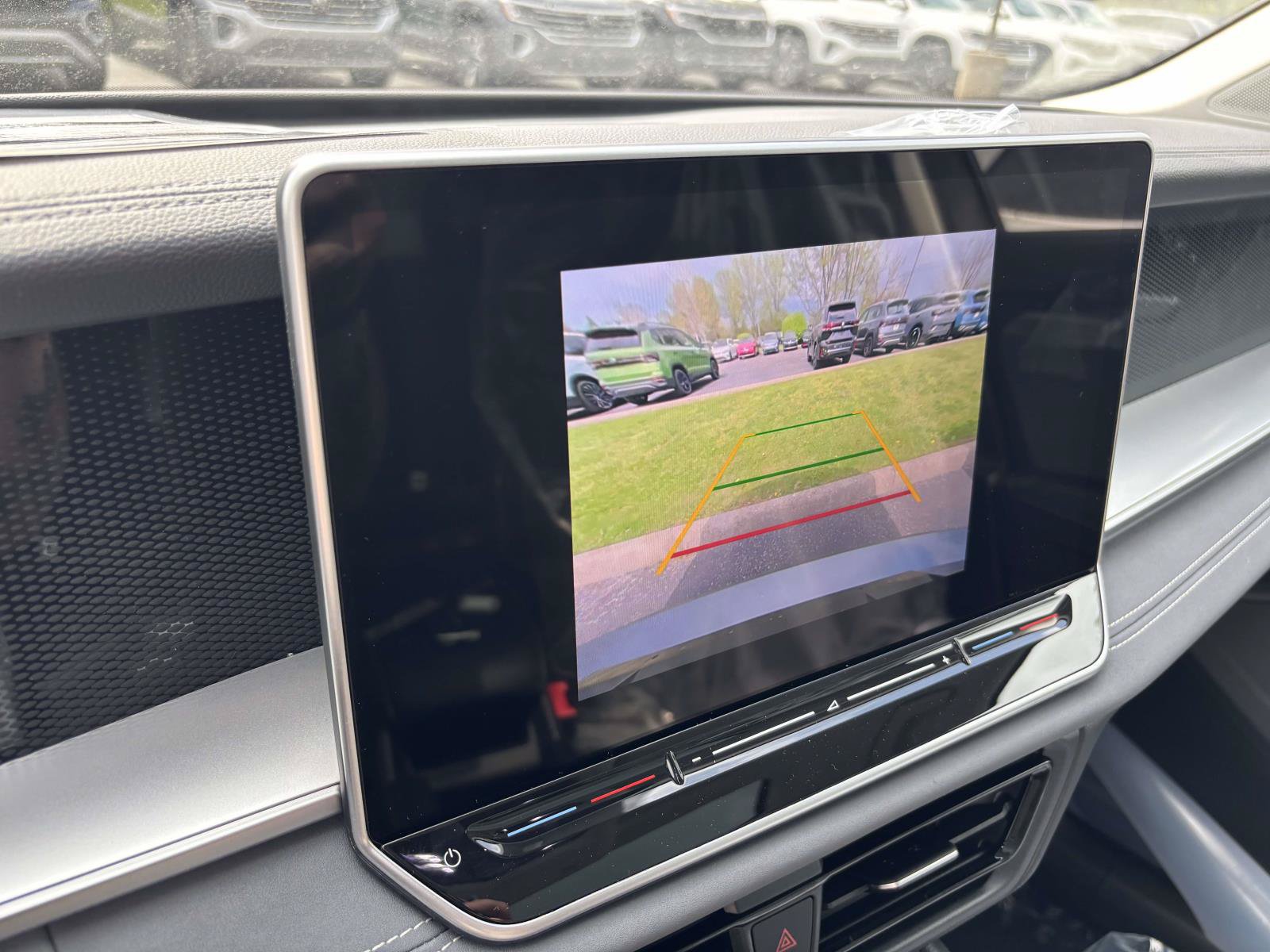 New 2026 Volkswagen Tiguan SE AWD/4WD image 21