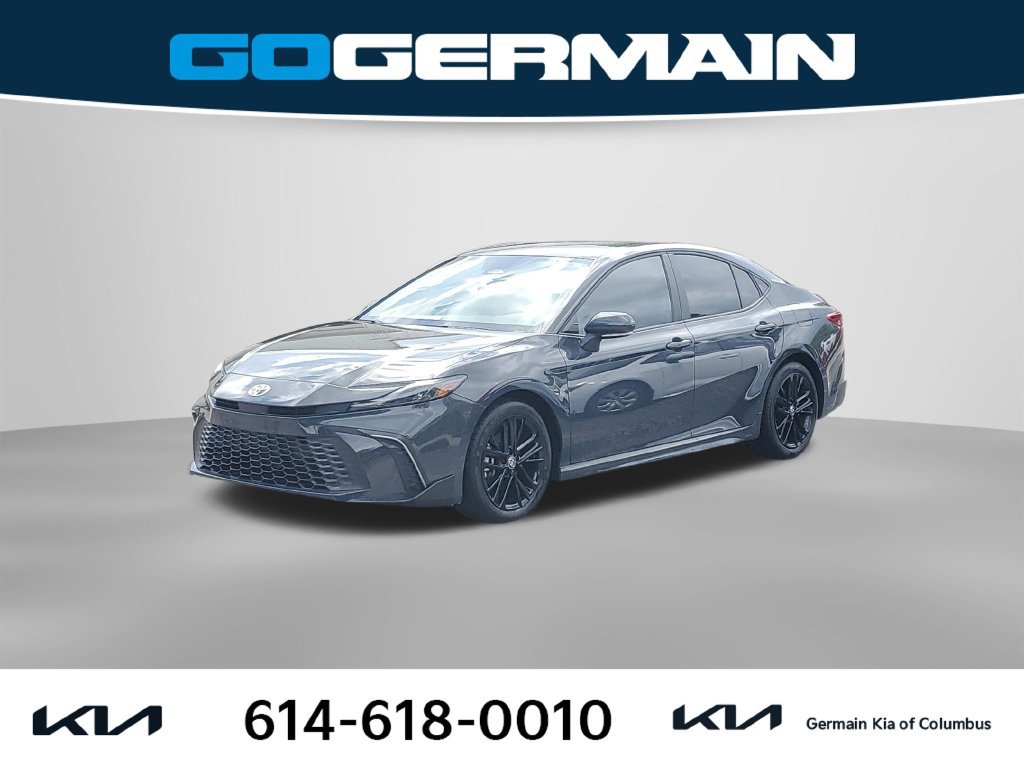 Used 2026 Toyota Camry SE FWD image 1