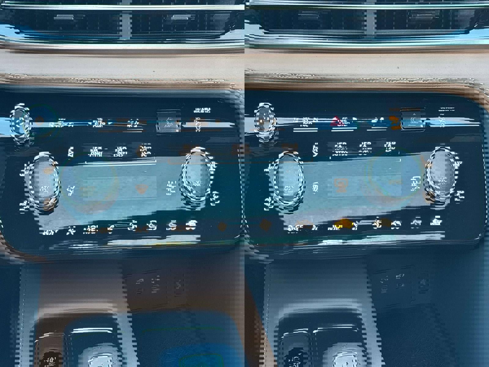 New 2026 INFINITI QX60 Autograph w/ Dark Cargo Package AWD/4WD image 15