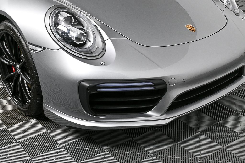 Certified 2017 Porsche 911 Turbo S image 33