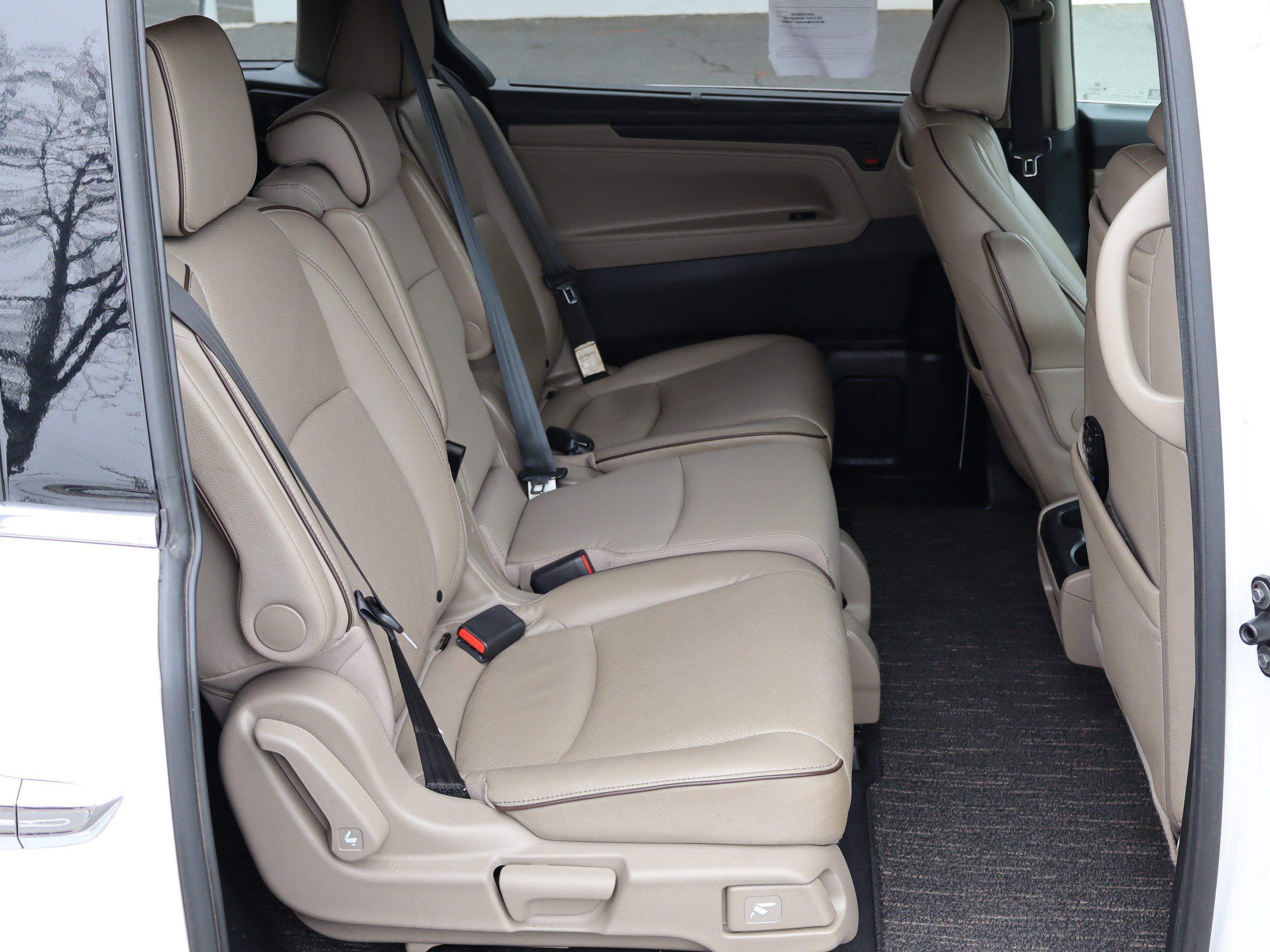 Used 2022 Honda Odyssey Elite image 35