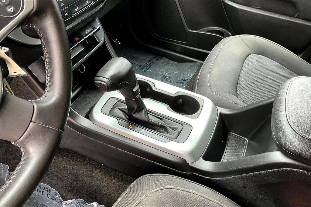Used 2018 Chevrolet Colorado LT w/ LT Convenience Package RWD image 21