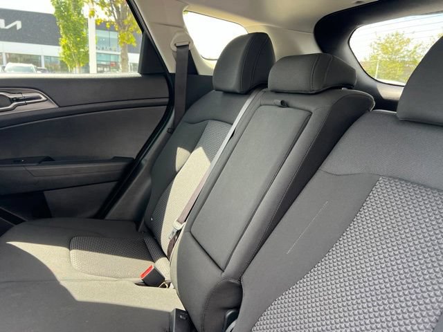 Certified 2026 Kia Sportage LX FWD image 31