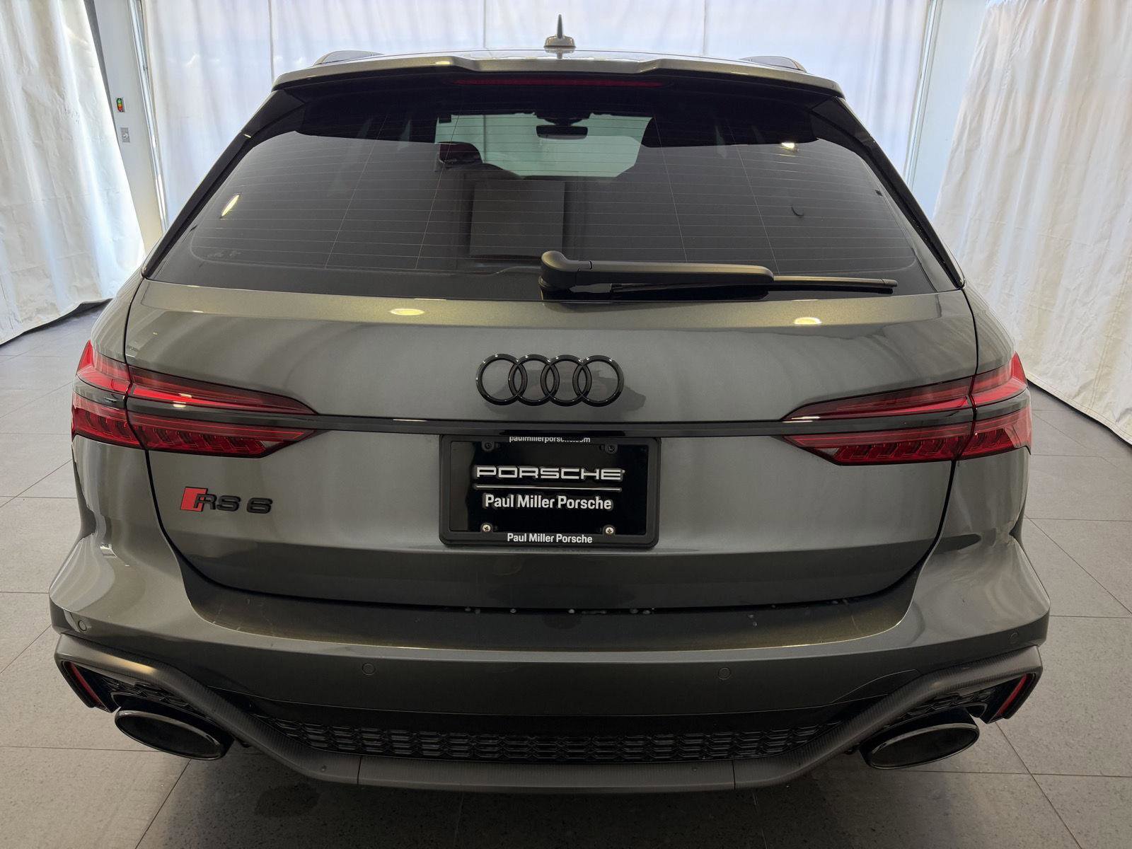 Used 2024 Audi RS 6 performance image 8