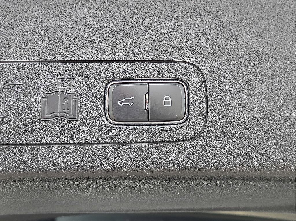 Used 2022 Lincoln Aviator Reserve w/ Equipment Group 201A image 14