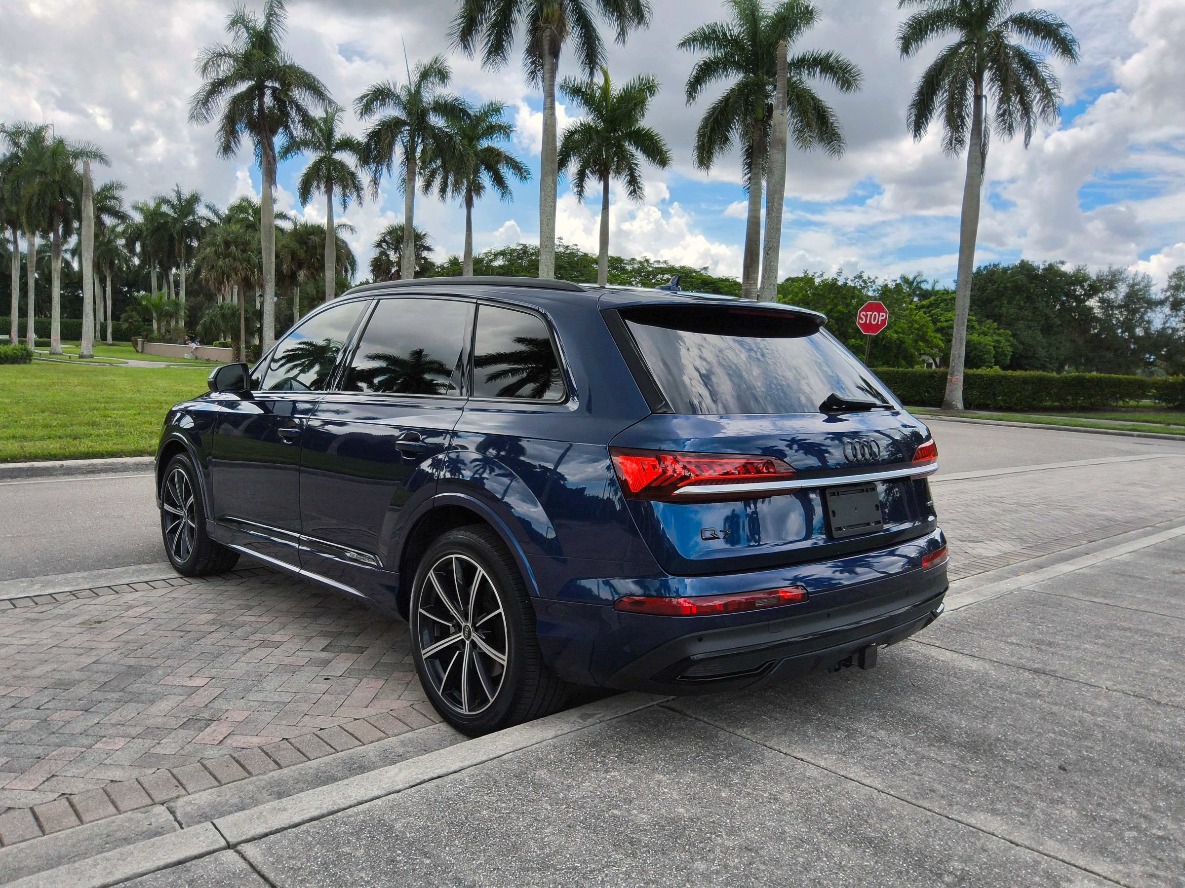 Used 2021 Audi Q7 3.0T Premium Plus AWD/4WD image 26