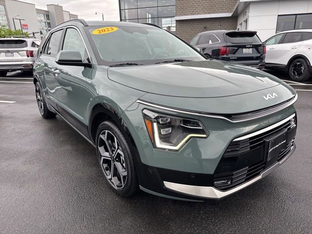 Certified 2023 Kia Niro SX Touring FWD image 4
