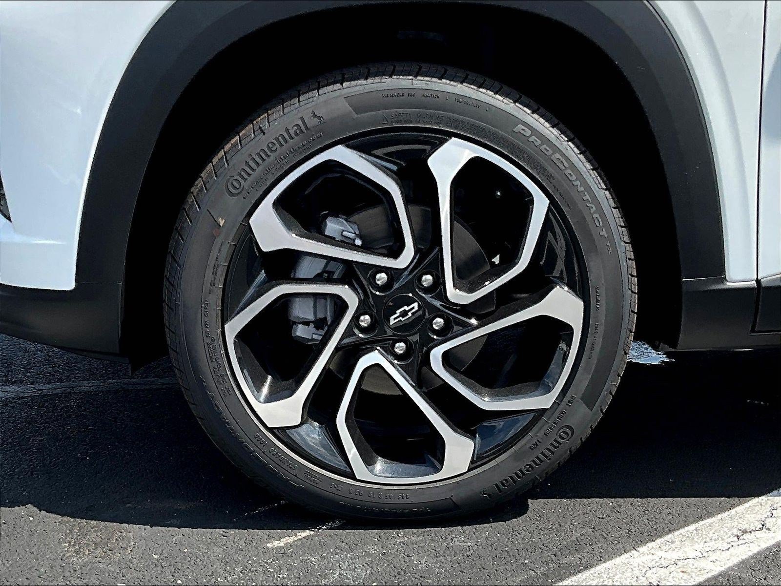 New 2026 Chevrolet Trax RS FWD image 23