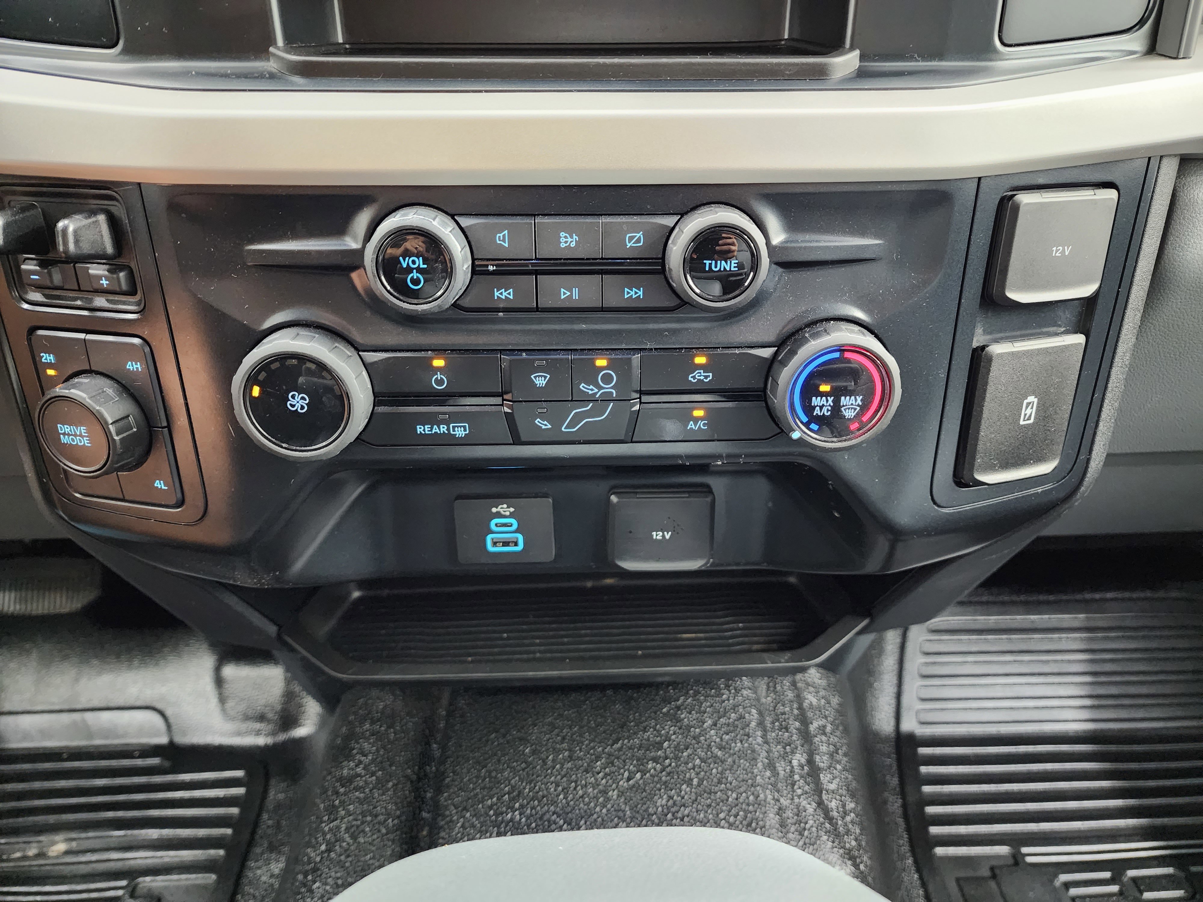 Used 2023 Ford F350 XL image 15