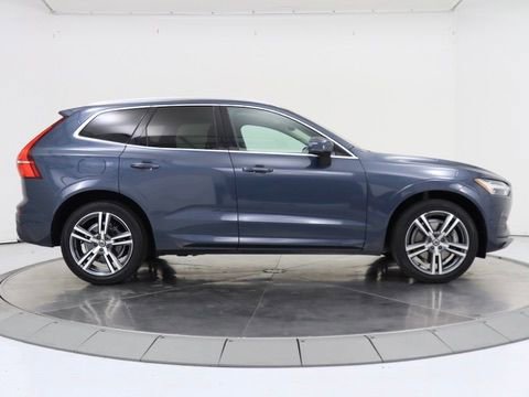 Used 2018 Volvo XC60 T6 Momentum w/ Vision Package image 6
