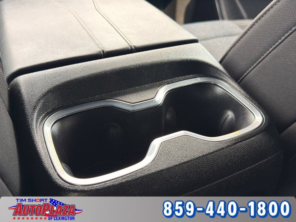 Used 2025 GMC Acadia Elevation FWD image 16