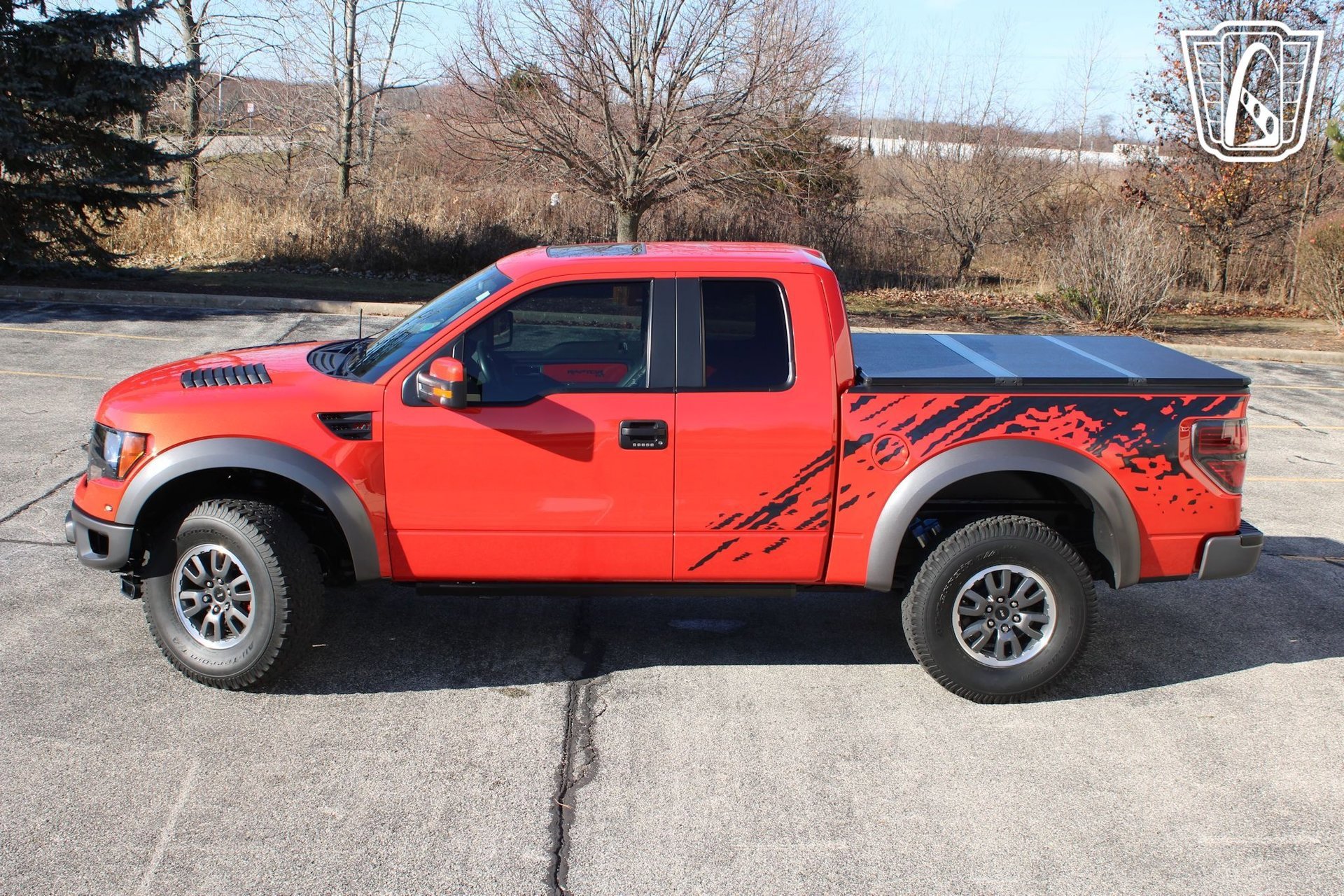 Used 2010 Ford F150 Raptor image 6