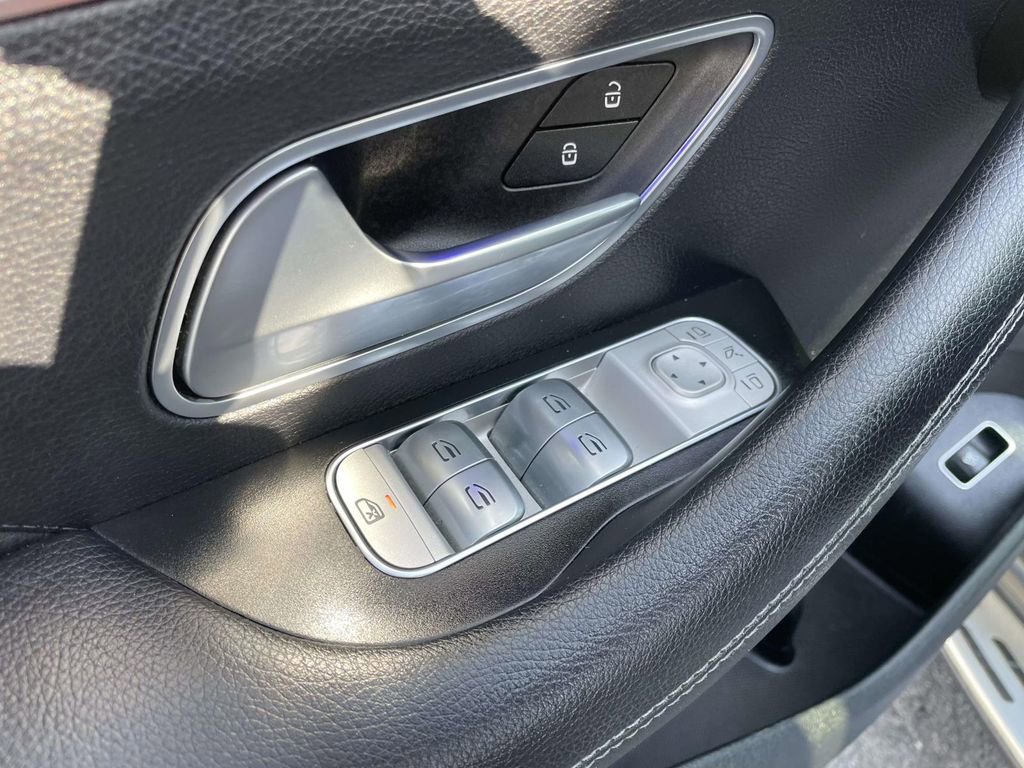 Used 2021 Mercedes-Benz GLS 450 4MATIC image 29