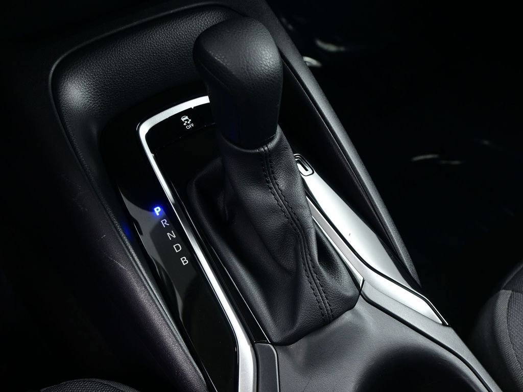 Used 2025 Toyota Corolla LE image 23