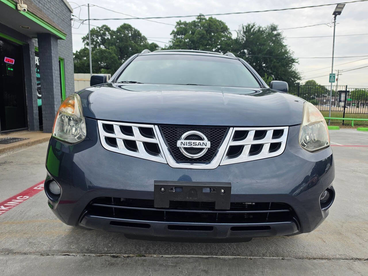 Used 2013 Nissan Rogue SV w/ Premium Pkg FWD image 8