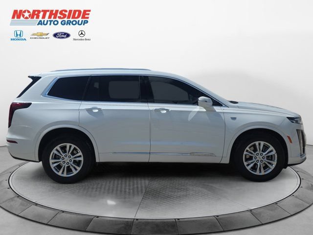 Certified 2025 Cadillac XT6 Luxury FWD image 8